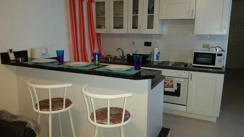 Skycastles Condominiums Ocho Rios Bagian luar foto